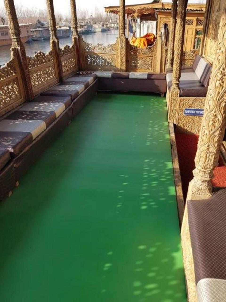 De Laila House Boat By Sterling Hotell Srīnagar Eksteriør bilde